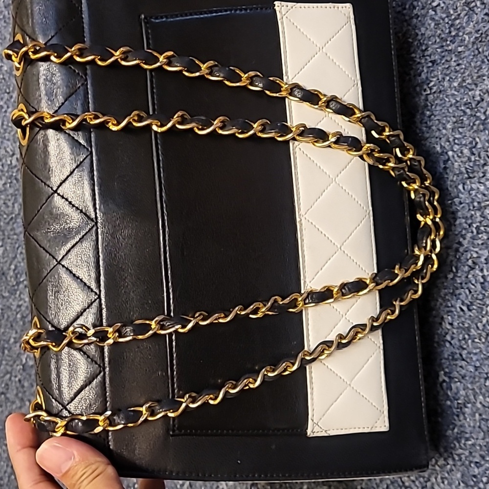 Vintage Chanel Bag - Picture 8 of 12